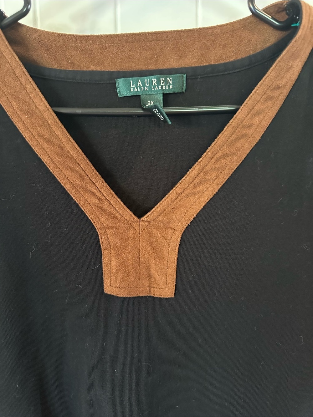 Lauren Ralph Lauren Black V-Neck Shirt with Brown suedeTrim 100% cotton - Picture 2 of 5